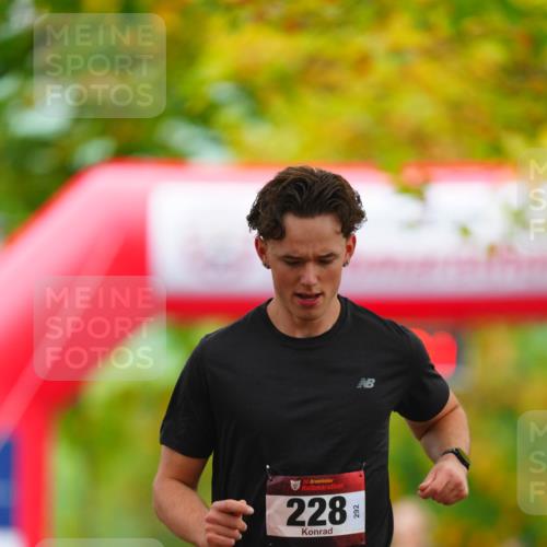 11.10.2026 - Bramfelder Halbmarathon 2026 LAZAROV Photography http://msf.ph/oto/10840487 11.10.2026 09:56:29 Laufen 35, 228 meine-sportfotos.de