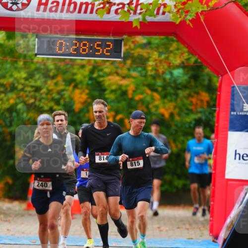 11.10.2026 - Bramfelder Halbmarathon 2026 LAZAROV Photography http://msf.ph/oto/10840690 11.10.2026 09:58:50 Laufen 0, 28, 52, 240, 814, 815 meine-sportfotos.de