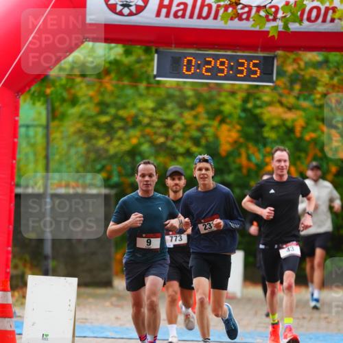 11.10.2026 - Bramfelder Halbmarathon 2026 LAZAROV Photography http://msf.ph/oto/10840771 11.10.2026 09:59:33 Laufen 9, 0, 29, 35, 773, 231, 43 meine-sportfotos.de