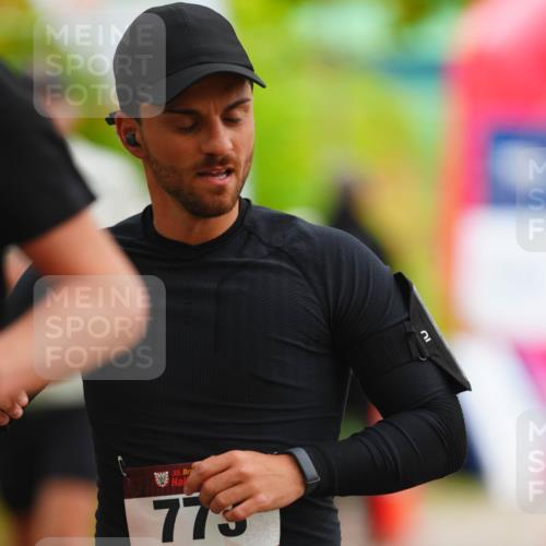 11.10.2026 - Bramfelder Halbmarathon 2026 LAZAROV Photography http://msf.ph/oto/10840799 11.10.2026 09:59:46 Laufen 35, 773, 246 meine-sportfotos.de