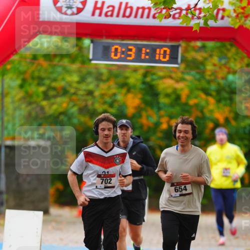11.10.2026 - Bramfelder Halbmarathon 2026 LAZAROV Photography http://msf.ph/oto/10840878 11.10.2026 10:01:08 Laufen 0, 31, 10, 1, 702, 654 meine-sportfotos.de