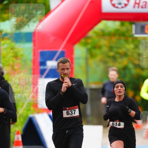 11.10.2026 - Bramfelder Halbmarathon 2026 LAZAROV Photography http://msf.ph/oto/10840944 11.10.2026 10:01:54 Laufen 637, 614 meine-sportfotos.de