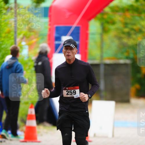 11.10.2026 - Bramfelder Halbmarathon 2026 LAZAROV Photography http://msf.ph/oto/10841158 11.10.2026 10:04:32 Laufen 259, 274 meine-sportfotos.de