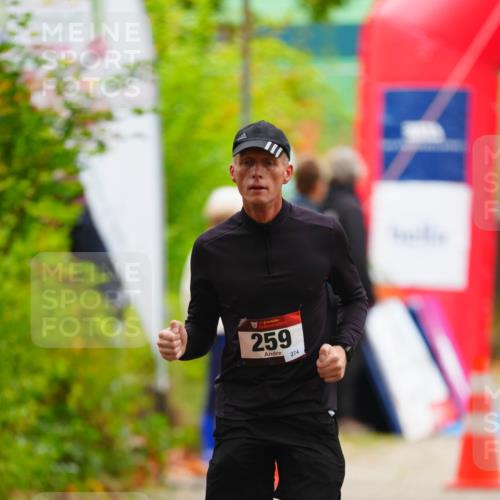 11.10.2026 - Bramfelder Halbmarathon 2026 LAZAROV Photography http://msf.ph/oto/10841164 11.10.2026 10:04:33 Laufen 259, 274 meine-sportfotos.de