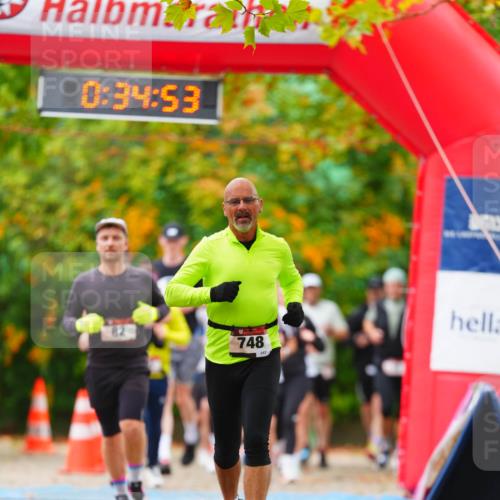 11.10.2026 - Bramfelder Halbmarathon 2026 LAZAROV Photography http://msf.ph/oto/10841185 11.10.2026 10:04:51 Laufen 0, 34, 53, 748, 257 meine-sportfotos.de