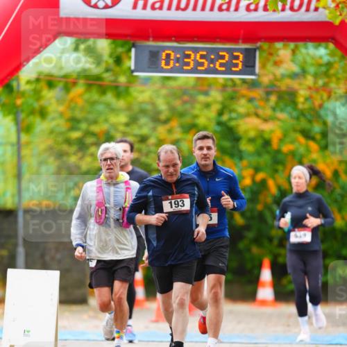 11.10.2026 - Bramfelder Halbmarathon 2026 LAZAROV Photography http://msf.ph/oto/10841244 11.10.2026 10:05:21 Laufen 1, 0, 35, 23, 193, 639 meine-sportfotos.de