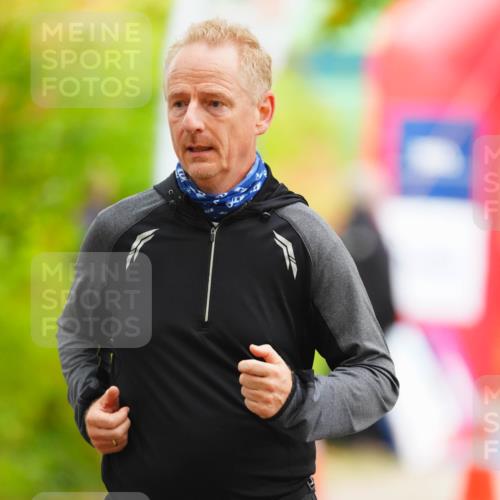 11.10.2026 - Bramfelder Halbmarathon 2026 LAZAROV Photography http://msf.ph/oto/10841395 11.10.2026 10:07:30 Laufen 371, 241 meine-sportfotos.de