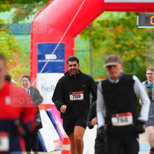 11.10.2026 - Bramfelder Halbmarathon 2026 LAZAROV Photography http://msf.ph/oto/10841528 11.10.2026 10:09:49 Laufen 709, 768 meine-sportfotos.de