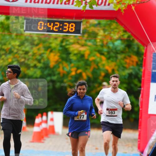11.10.2026 - Bramfelder Halbmarathon 2026 LAZAROV Photography http://msf.ph/oto/10841707 11.10.2026 10:12:36 Laufen 0, 42, 38, 77, 593 meine-sportfotos.de