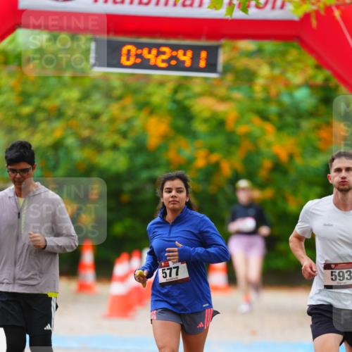 11.10.2026 - Bramfelder Halbmarathon 2026 LAZAROV Photography http://msf.ph/oto/10841716 11.10.2026 10:12:39 Laufen 0, 42, 41, 577, 593 meine-sportfotos.de
