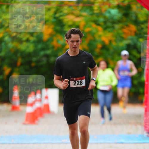 11.10.2026 - Bramfelder Halbmarathon 2026 LAZAROV Photography http://msf.ph/oto/10841978 11.10.2026 10:17:37 Laufen 228 meine-sportfotos.de