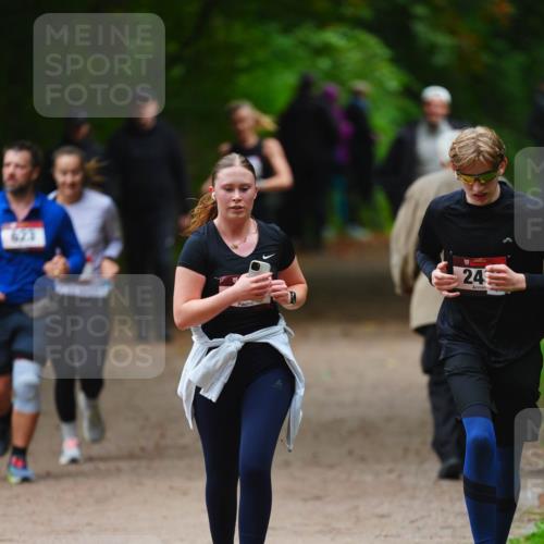 11.10.2026 - Bramfelder Halbmarathon 2026 LAZAROV Photography http://msf.ph/oto/10843272 11.10.2026 10:41:21 Laufen 623, 24 meine-sportfotos.de