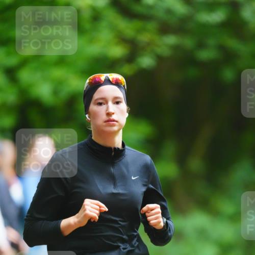 11.10.2026 - Bramfelder Halbmarathon 2026 LAZAROV Photography http://msf.ph/oto/10843773 11.10.2026 10:50:55 Laufen 572, 29 meine-sportfotos.de