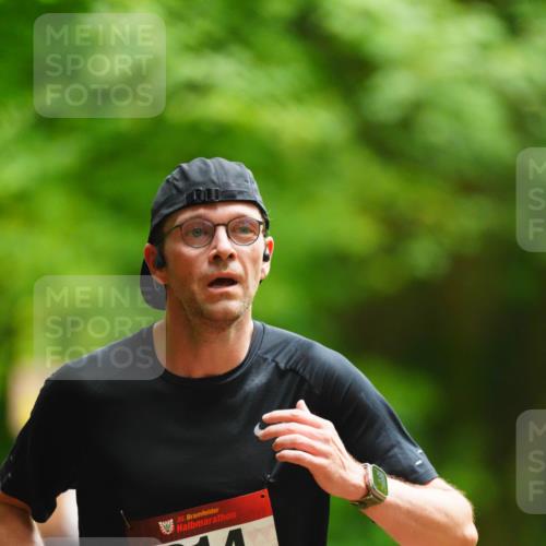 11.10.2026 - Bramfelder Halbmarathon 2026 LAZAROV Photography http://msf.ph/oto/10843834 11.10.2026 10:51:53 Laufen 35, 214 meine-sportfotos.de