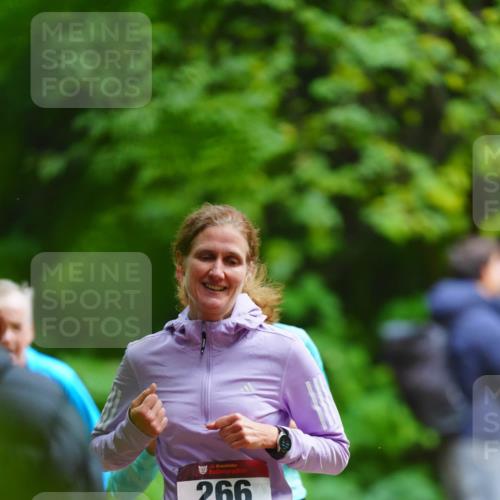 11.10.2026 - Bramfelder Halbmarathon 2026 LAZAROV Photography http://msf.ph/oto/10843937 11.10.2026 10:54:06 Laufen 35, 266 meine-sportfotos.de