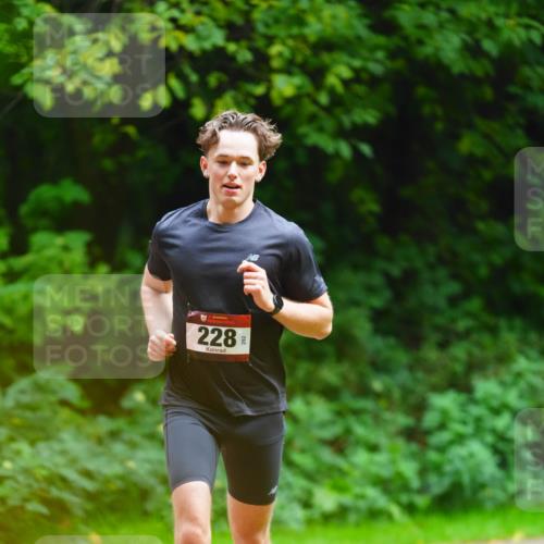 11.10.2026 - Bramfelder Halbmarathon 2026 LAZAROV Photography http://msf.ph/oto/10844227 11.10.2026 10:58:09 Laufen 228 meine-sportfotos.de