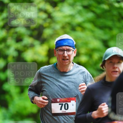 11.10.2026 - Bramfelder Halbmarathon 2026 LAZAROV Photography http://msf.ph/oto/10844412 11.10.2026 11:00:05 Laufen 35, 70, 17, 356, 08 meine-sportfotos.de