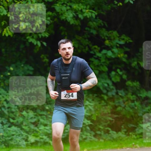 11.10.2026 - Bramfelder Halbmarathon 2026 LAZAROV Photography http://msf.ph/oto/10844423 11.10.2026 11:00:24 Laufen 254 meine-sportfotos.de