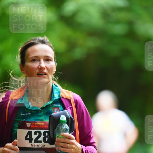 11.10.2026 - Bramfelder Halbmarathon 2026 LAZAROV Photography http://msf.ph/oto/10844583 11.10.2026 11:02:45 Laufen 35, 428 meine-sportfotos.de