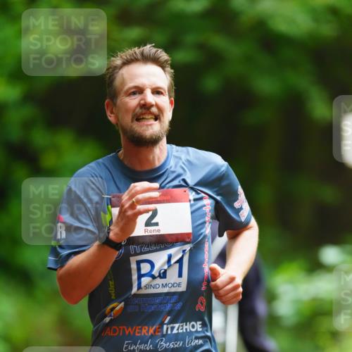 11.10.2026 - Bramfelder Halbmarathon 2026 LAZAROV Photography http://msf.ph/oto/10844762 11.10.2026 11:05:57 Laufen 2, 1 meine-sportfotos.de