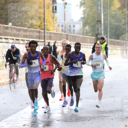25.10.2026 - hella hamburg halbmarathon Jannik Wohlers http://msf.ph/oto/10847894 25.10.2026 10:07:41 Lombardsbrücke 3, 24, 19, 1, 10, 54, 29, 8 meine-sportfotos.de