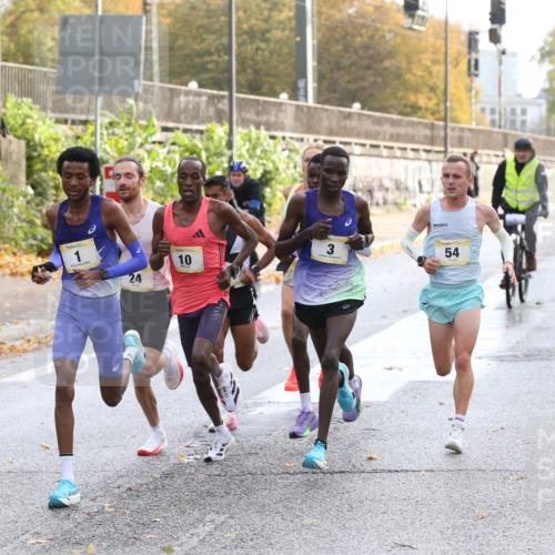 25.10.2026 - hella hamburg halbmarathon Jannik Wohlers http://msf.ph/oto/10847899 25.10.2026 10:07:43 Lombardsbrücke 3, 10, 1, 19, 24, 54, 29, 8 meine-sportfotos.de