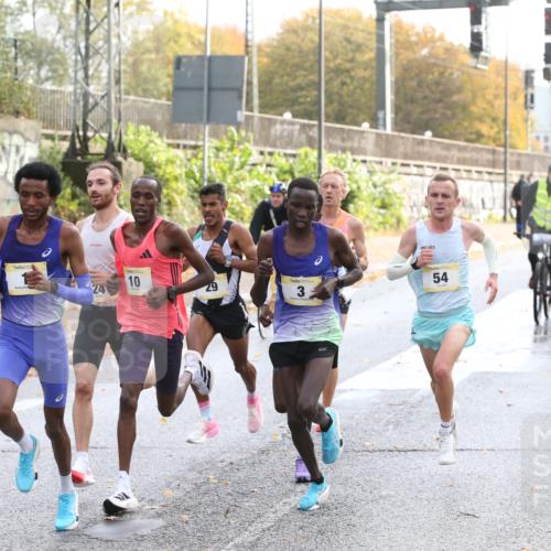 25.10.2026 - hella hamburg halbmarathon Jannik Wohlers http://msf.ph/oto/10847901 25.10.2026 10:07:43 Lombardsbrücke 3, 10, 1, 19, 24, 54, 29, 8 meine-sportfotos.de