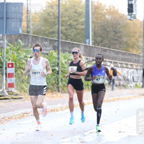 25.10.2026 - hella hamburg halbmarathon Jannik Wohlers http://msf.ph/oto/10847950 25.10.2026 10:11:39 Lombardsbrücke 27, 34671, 53, 47 meine-sportfotos.de
