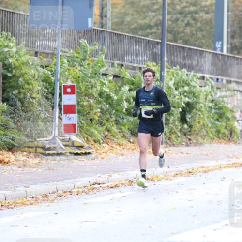 25.10.2026 - hella hamburg halbmarathon Jannik Wohlers http://msf.ph/oto/10847961 25.10.2026 10:12:22 Lombardsbrücke  meine-sportfotos.de