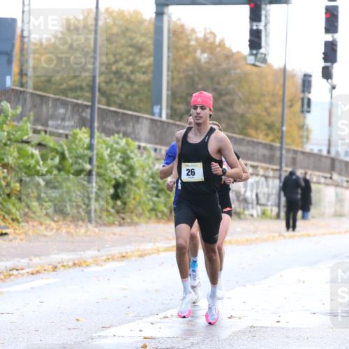 25.10.2026 - hella hamburg halbmarathon Jannik Wohlers http://msf.ph/oto/10847964 25.10.2026 10:12:40 Lombardsbrücke 41, 26, 30088 meine-sportfotos.de