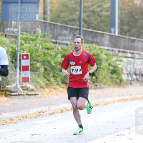 25.10.2026 - hella hamburg halbmarathon Jannik Wohlers http://msf.ph/oto/10848003 25.10.2026 10:13:27 Lombardsbrücke 35590, 22616, 21410 meine-sportfotos.de