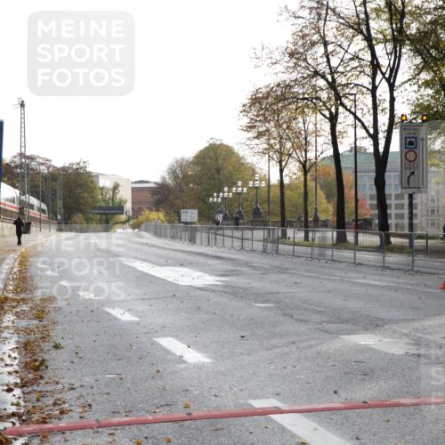 25.10.2026 - hella hamburg halbmarathon Jannik Wohlers http://msf.ph/oto/10848011 25.10.2026 10:00:41 Lombardsbrücke  meine-sportfotos.de