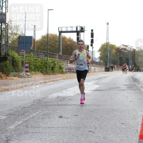25.10.2026 - hella hamburg halbmarathon Jannik Wohlers http://msf.ph/oto/10848014 25.10.2026 10:13:47 Lombardsbrücke 31360 meine-sportfotos.de