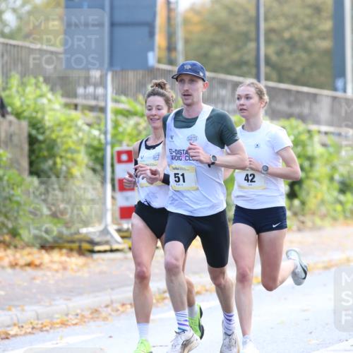 25.10.2026 - hella hamburg halbmarathon Jannik Wohlers http://msf.ph/oto/10848037 25.10.2026 10:14:02 Lombardsbrücke 11496, 30513, 43, 51, 42 meine-sportfotos.de