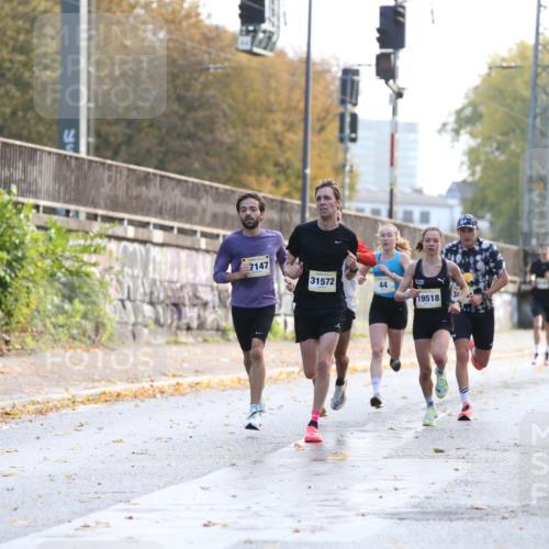 25.10.2026 - hella hamburg halbmarathon Jannik Wohlers http://msf.ph/oto/10848045 25.10.2026 10:14:04 Lombardsbrücke 11496, 30513, 43, 51, 42 meine-sportfotos.de