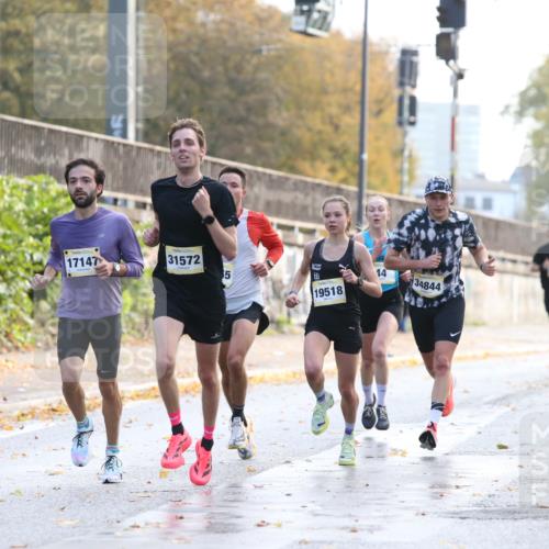 25.10.2026 - hella hamburg halbmarathon Jannik Wohlers http://msf.ph/oto/10848053 25.10.2026 10:14:05 Lombardsbrücke 43, 51, 42, 31572 meine-sportfotos.de