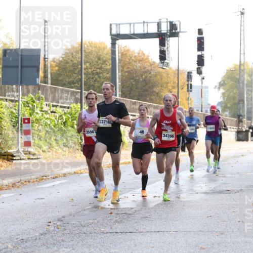 25.10.2026 - hella hamburg halbmarathon Jannik Wohlers http://msf.ph/oto/10848109 25.10.2026 10:14:32 Lombardsbrücke 40, 33716, 34396, 35561, 30965 meine-sportfotos.de