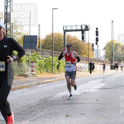 25.10.2026 - hella hamburg halbmarathon Jannik Wohlers http://msf.ph/oto/10848146 25.10.2026 10:14:48 Lombardsbrücke 10658, 6590, 7441 meine-sportfotos.de