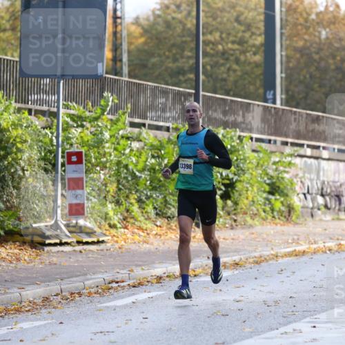 25.10.2026 - hella hamburg halbmarathon Jannik Wohlers http://msf.ph/oto/10848165 25.10.2026 10:15:04 Lombardsbrücke 30002, 31330, 35254, 9804, 13398 meine-sportfotos.de