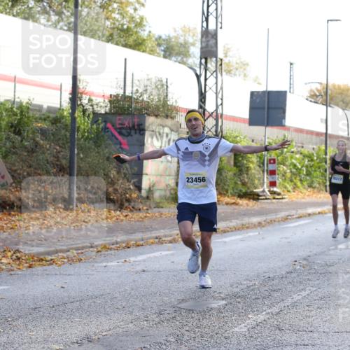 25.10.2026 - hella hamburg halbmarathon Jannik Wohlers http://msf.ph/oto/10848402 25.10.2026 10:16:29 Lombardsbrücke 23456, 36317 meine-sportfotos.de