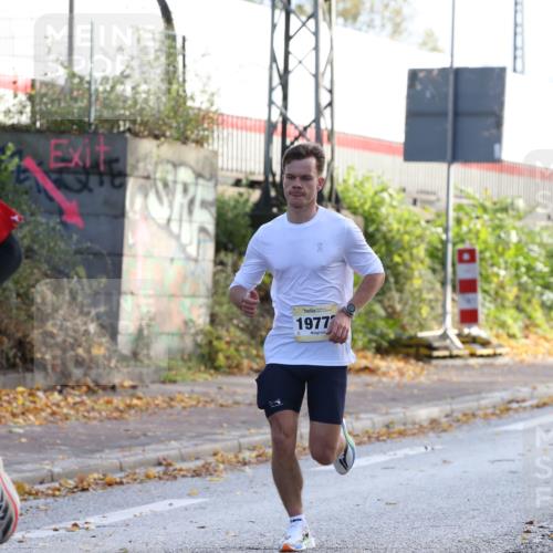 25.10.2026 - hella hamburg halbmarathon Jannik Wohlers http://msf.ph/oto/10848442 25.10.2026 10:16:39 Lombardsbrücke 19773, 9713 meine-sportfotos.de