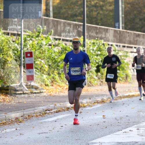 25.10.2026 - hella hamburg halbmarathon Jannik Wohlers http://msf.ph/oto/10848494 25.10.2026 10:17:06 Lombardsbrücke 36439, 13052 meine-sportfotos.de