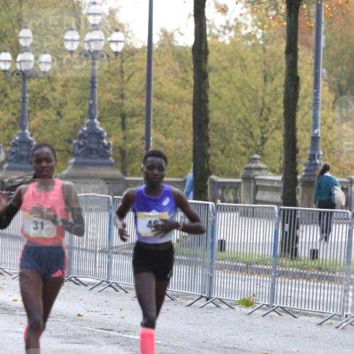 25.10.2026 - hella hamburg halbmarathon Antke Förster http://msf.ph/oto/10856078 25.10.2026 10:10:54 Lombardsbrücke 20, 23, 16804, 6187, 31, 46, 35778, 34751, 34074 meine-sportfotos.de