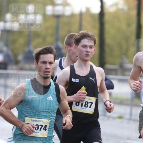 25.10.2026 - hella hamburg halbmarathon Antke Förster http://msf.ph/oto/10856085 25.10.2026 10:10:56 Lombardsbrücke 23, 16804, 34074, 34751, 35778, 46, 31, 6187 meine-sportfotos.de