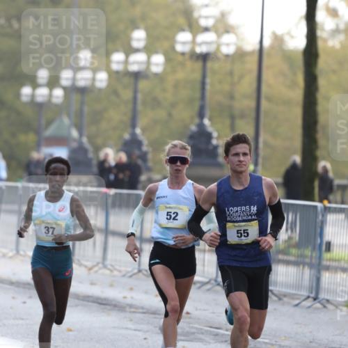 25.10.2026 - hella hamburg halbmarathon Antke Förster http://msf.ph/oto/10856104 25.10.2026 10:11:11 Lombardsbrücke 55, 52, 37 meine-sportfotos.de