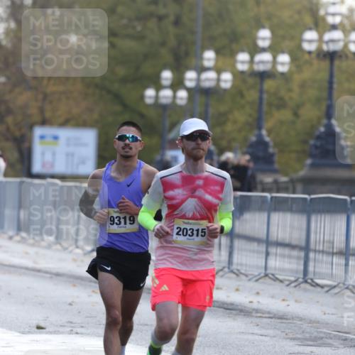 25.10.2026 - hella hamburg halbmarathon Antke Förster http://msf.ph/oto/10856216 25.10.2026 10:13:10 Lombardsbrücke 20315, 10664, 9319 meine-sportfotos.de