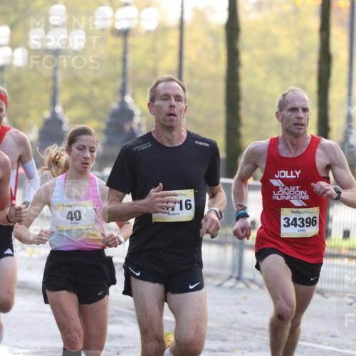 25.10.2026 - hella hamburg halbmarathon Antke Förster http://msf.ph/oto/10856397 25.10.2026 10:14:33 Lombardsbrücke 34396, 33716, 35561, 40, 30965, 11655, 16361, 35048 meine-sportfotos.de