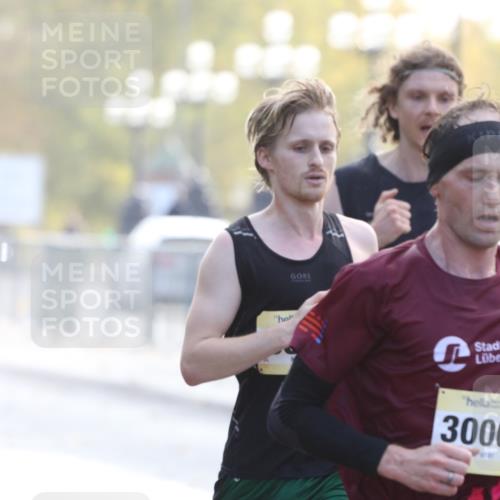 25.10.2026 - hella hamburg halbmarathon Antke Förster http://msf.ph/oto/10856457 25.10.2026 10:15:03 Lombardsbrücke 30002, 31330, 35254, 9804, 13398 meine-sportfotos.de