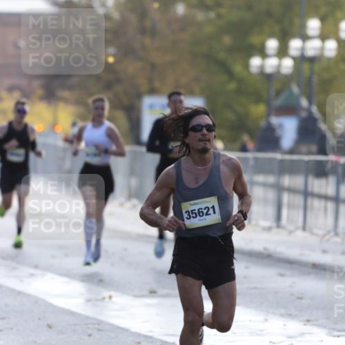 25.10.2026 - hella hamburg halbmarathon Antke Förster http://msf.ph/oto/10856596 25.10.2026 10:15:49 Lombardsbrücke 33007, 17621, 35621 meine-sportfotos.de