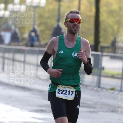 25.10.2026 - hella hamburg halbmarathon Antke Förster http://msf.ph/oto/10856696 25.10.2026 10:16:25 Lombardsbrücke 31125, 30492, 22217, 23456 meine-sportfotos.de
